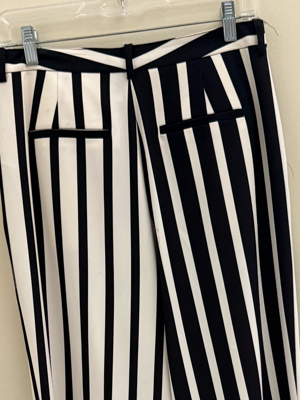 Alice + Olivia Black and White Vertical Stripe Wide-Leg Pants Size 6